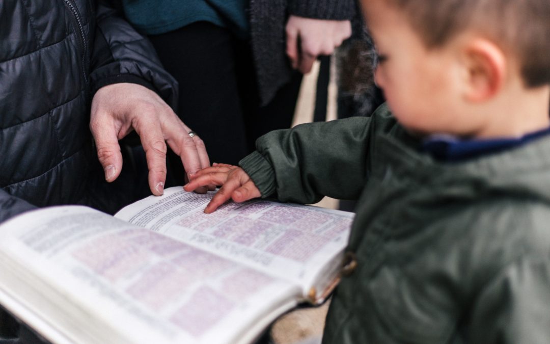 ¿Cómo hablo con mis hijos acerca de la veracidad de la Biblia?